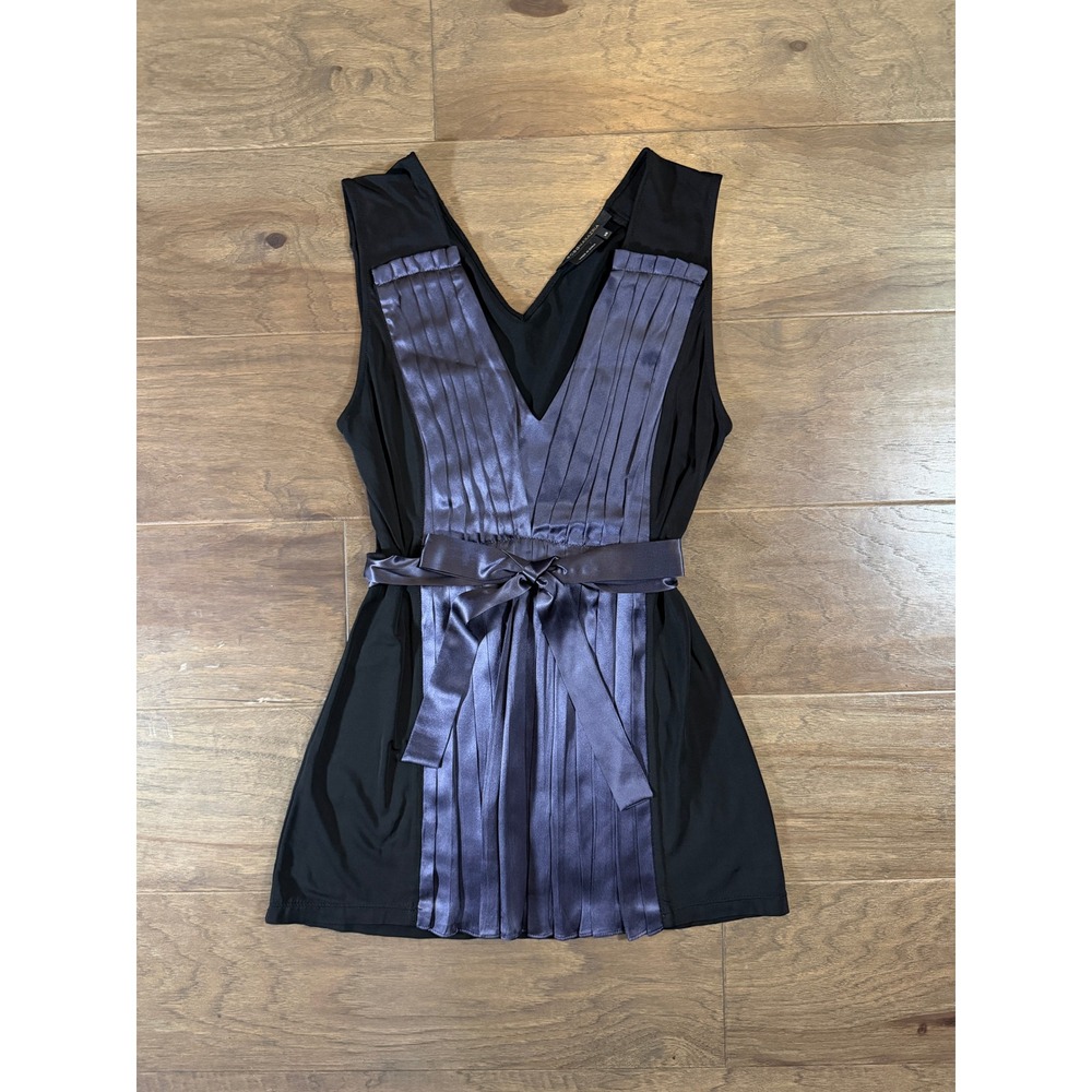 BCBGMAXAZRIA Women Black V-Neck Sleeveless Top Purple Silk Pleated Waist Tie XS